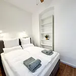 Apartment Great 4-room In Prenzlauer Berg *