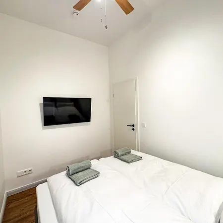 Great 4-room In Prenzlauer Berg * Berlin