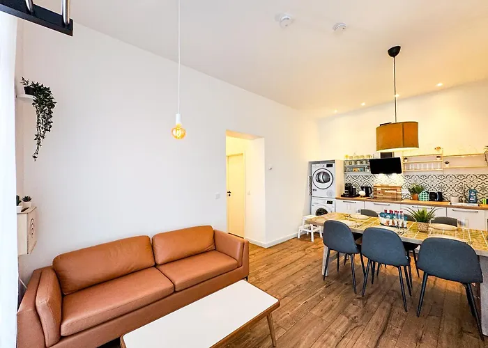 Great 4-room In Prenzlauer Berg Lägenhet *